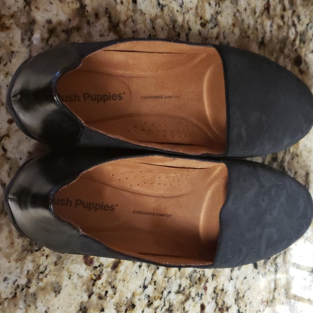 Flat dress shoe - new w/o box
